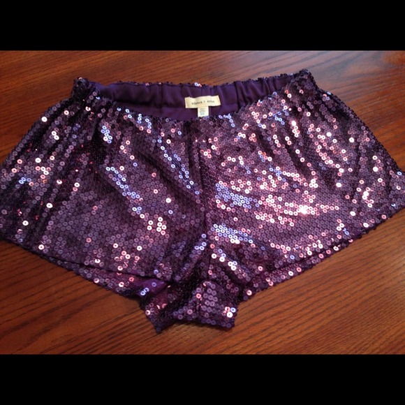 Pants - ⚡️FLASH SALE⚡️Purple sequin shorts