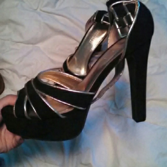 Forever 21 pumps - Picture 2 of 2