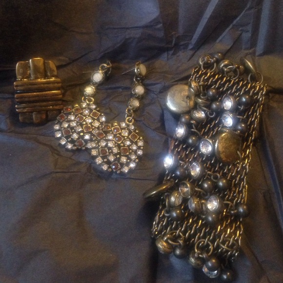Bronze jewelry set