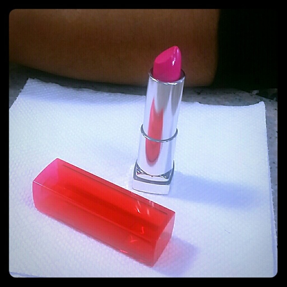 Maybelline lipstick