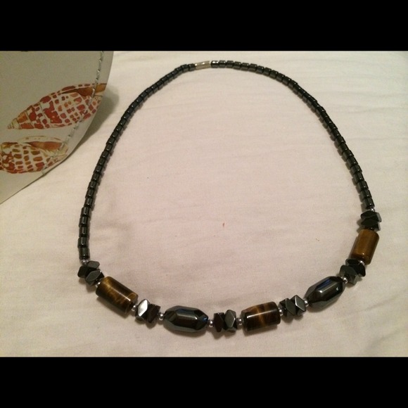 Island Necklace