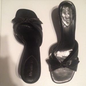 black dress 1 1/2 inch heel