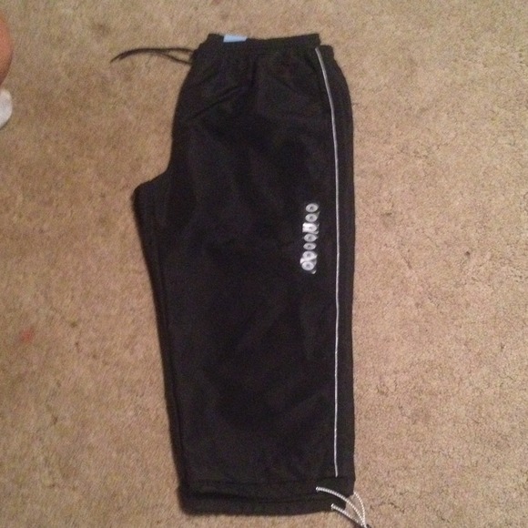 BCG black brand new workout capris