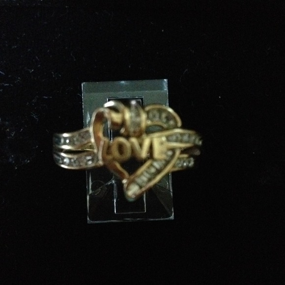 10k heart love with mossinite