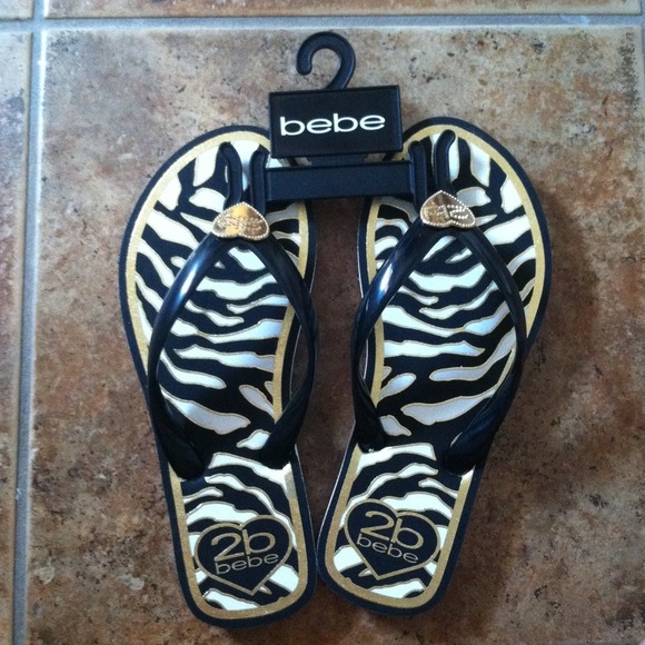 Bebe flip flops