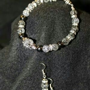 Bracelet and earrings