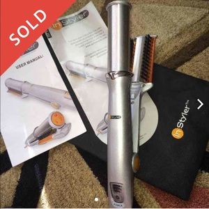 ❌SOLD❌ Instyler Rotating Iron