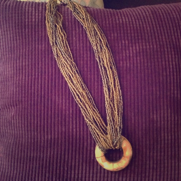 Gorgeous seed bead and wooden detail necklace