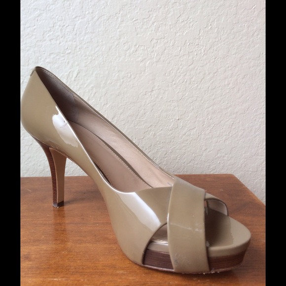 Classic Style - Picture 1 of 3