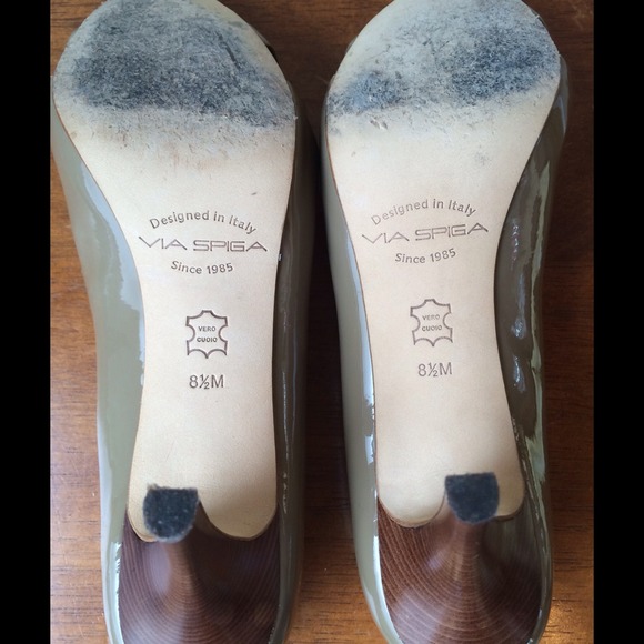 Classic Style - Picture 3 of 3