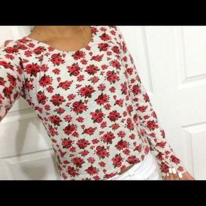 Floral crop top💕
