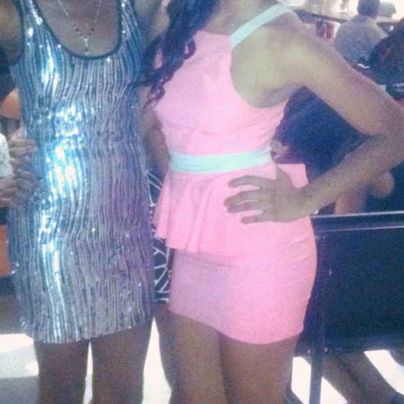 SOLD✨ - Picture 2 of 2