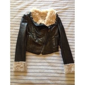 faux leather jacket with faux fur detail