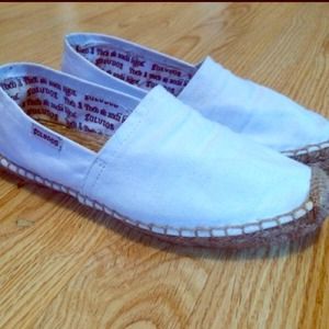 White Soludos slip on canvas shoes