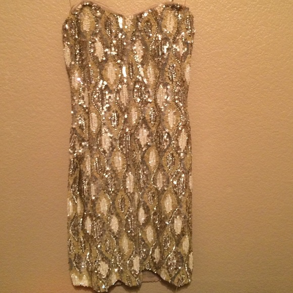 Gold party dress - Picture 1 of 2