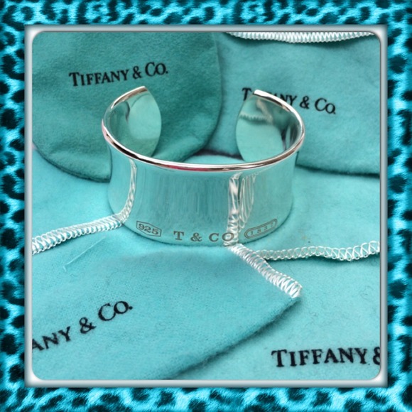 Tiffany & Co. Jewelry - 💎Tiffany💎1837 cuff💎