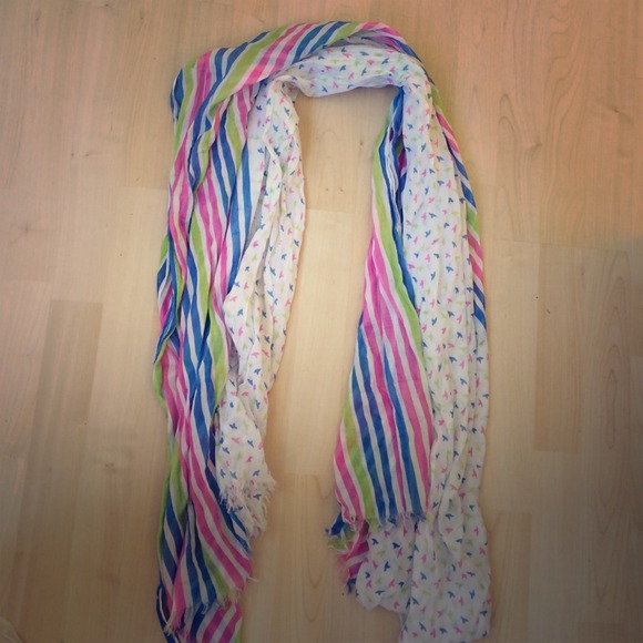 ✨American Eagle scarf✨