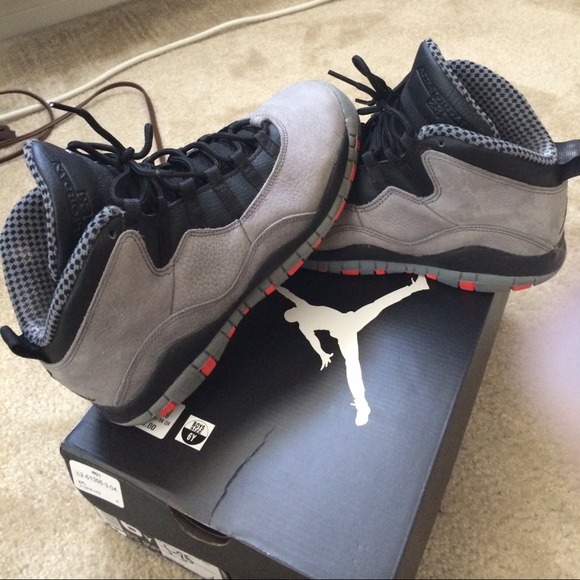 Jordan retro 10s size 6y in boys