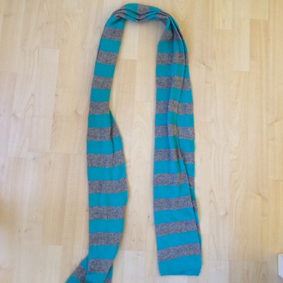 ✨Scarf✨ - Picture 1 of 1