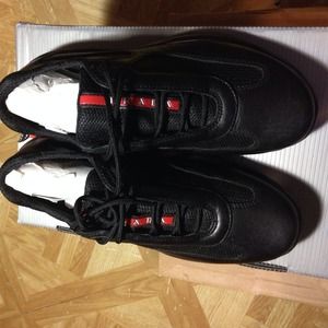 BLACK LEATHER PRADAS SIZE 37 1/2