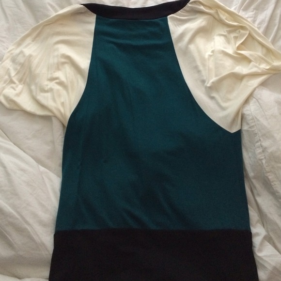 Color block blouse - Picture 3 of 3