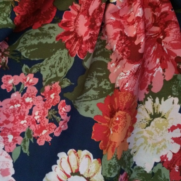 Floral High Waisted Skirt - Picture 2 of 3