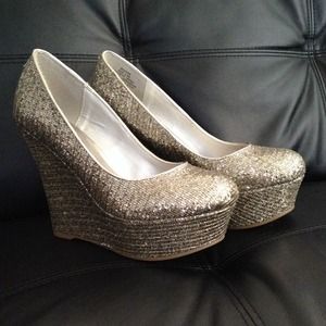 Madden girl silver glitter wedges