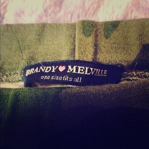 LBRANDY MELVILLE CAMO TIGHTS