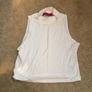 Turtleneck sleeveless crop