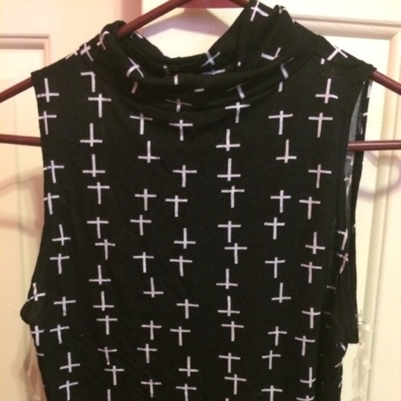 cross teee - Picture 1 of 2