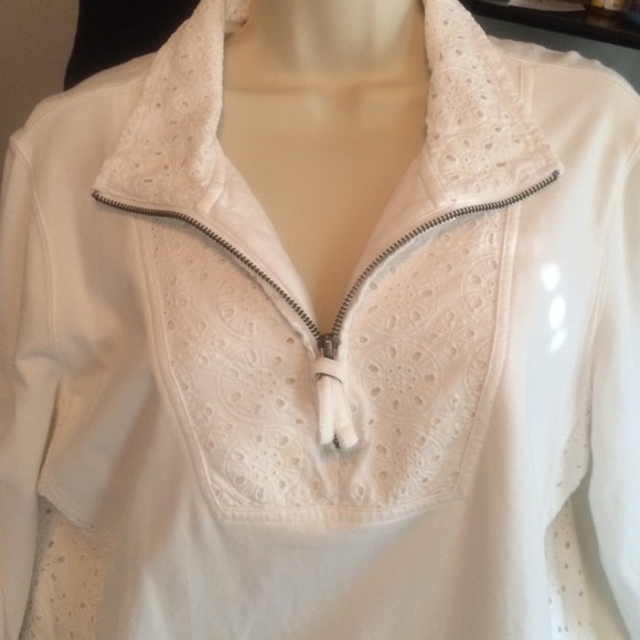 COLD WATER CREEK Tops - -SALE-  COLD WATER CREEK FEMININE PULLOVER SZ L