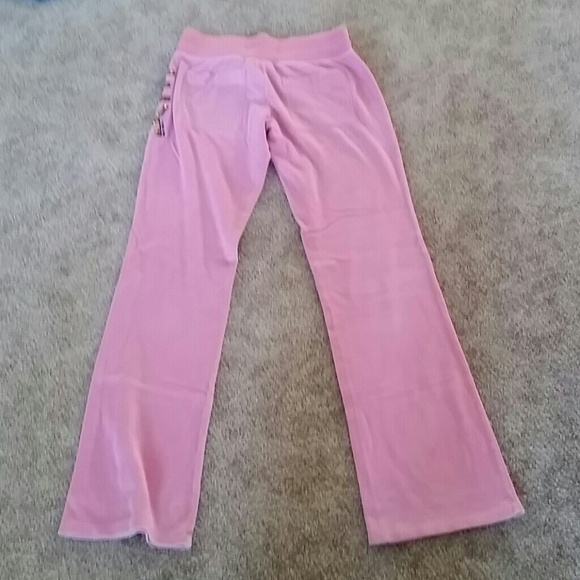 ❌Traded - Picture 2 of 4