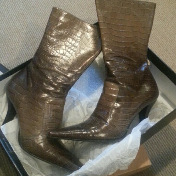 Kenneth Cole Cute Faux Snake/Alligator Boots