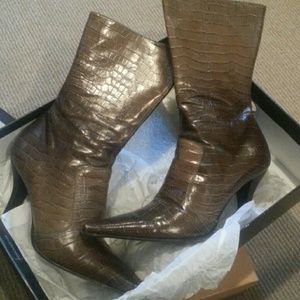 Kenneth Cole Cute Faux Snake/Alligator Boots