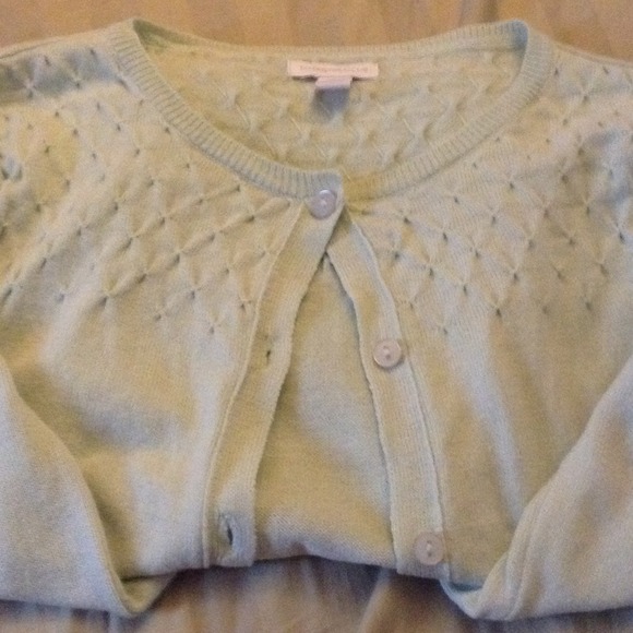 Gorgeous sweater - Picture 2 of 2