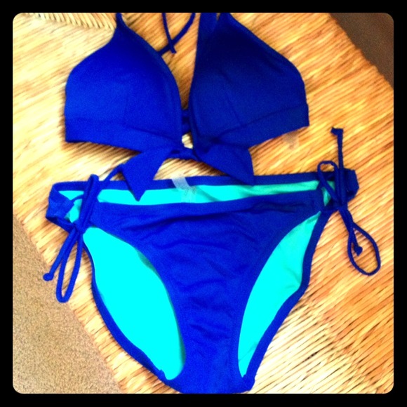 Victoria's Secret Other - Gorgeous royal blue VS string bikini