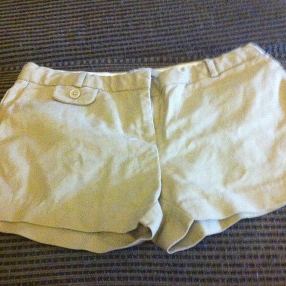 Old Navy khaki shorts - Picture 1 of 1
