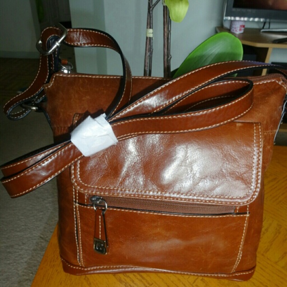 Giani Bernini Genuine Glazed Leather Crossbody bag - Picture 2 of 4