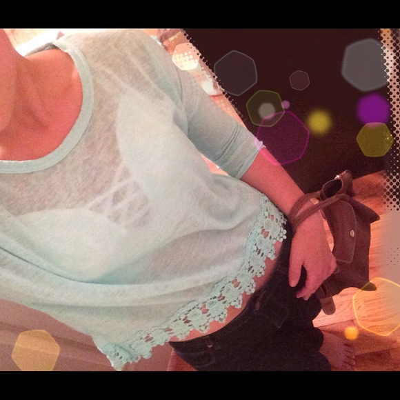 Tops - NWT LF dupe crochet shirt mint s cropped bundle