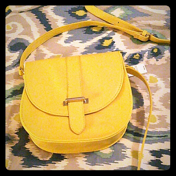 Express Handbags - ---sold--- Cross body saddle bag