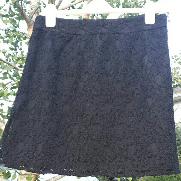 Laundry by: Shelli Segal skirt