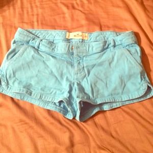 Hollister turquoise shorts!! 😄
