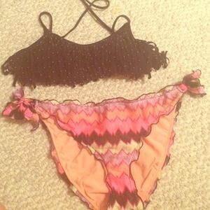 VS PINK black bathing suit top, worn once! 😄