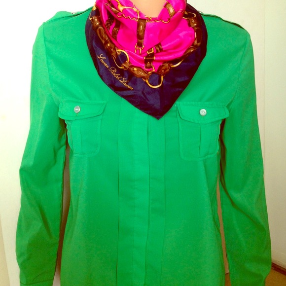 Anthropologie Tops - ❌BUNDLED❌ Kelly Green Button Down