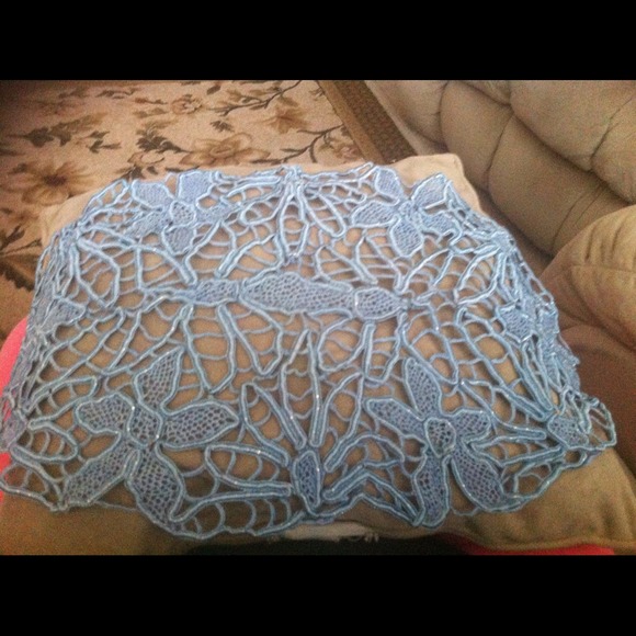 Lace cover - Picture 2 of 2