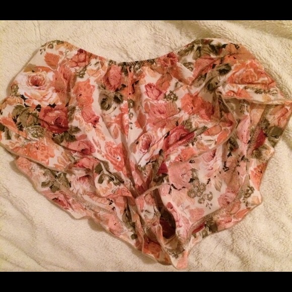 ❌SOLD❌RARE Brandy Melville Vodi Shorts