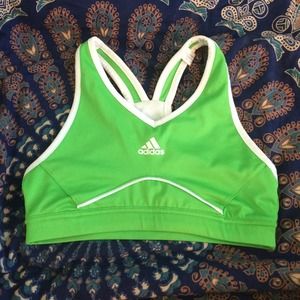 Adidas green sports bra!! 💚