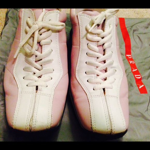 Like new PRADA leather shoes. Size 38/8 - Picture 1 of 13