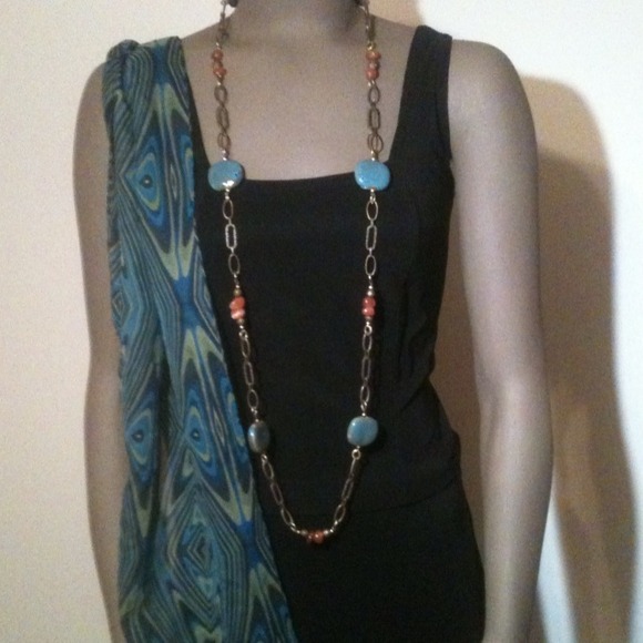 Agate and stone necklace with brass components - Picture 3 of 3