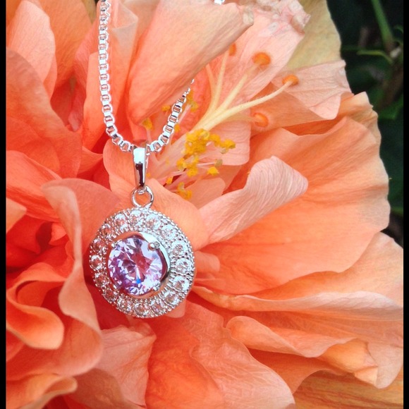 🎉HOST PICK🎉925 Silver Lavender Topaz Necklace💜 - Picture 2 of 4